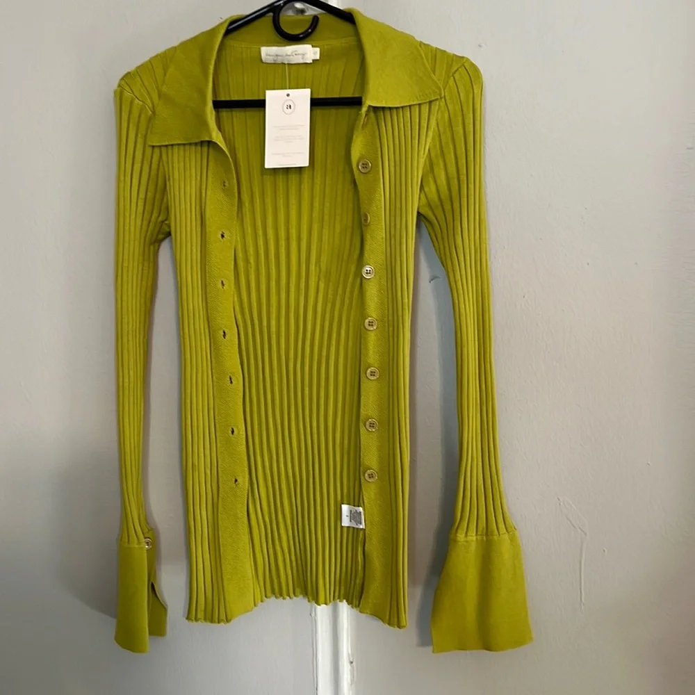 HP!! 🎉NWT Long sleeved ribbed top - Picture 1 of 6